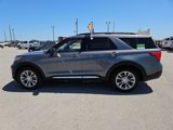 Used 2022 Ford Explorer XLT w/ Equipment Group 202A image 2