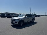 Used 2023 Ford Explorer XLT w/ Equipment Group 202A image 3