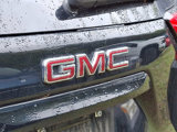 Used 2022 GMC Terrain SLE w/ Driver Convenience Package image 4