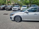 Used 2023 Nissan Altima 2.5 SV image 2