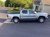 Used 2022 Toyota Tacoma SR image 2