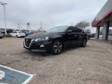 Used 2021 Nissan Altima 2.5 SV image 2