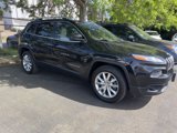 Used 2016 Jeep Cherokee Limited image 2