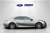 Used 2023 Toyota Camry SE image 3