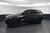 Used 2018 Jeep Grand Cherokee Laredo image 2