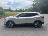 Used 2018 Nissan Rogue Sport SL w/ SL Premium Package image 2
