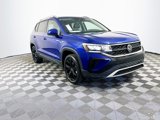 Used 2023 Volkswagen Taos SE w/ Black Wheel Package image 3