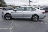 Used 2023 Volkswagen Jetta SEL image 3