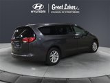 Used 2017 Chrysler Pacifica Touring image 5