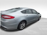 Used 2015 Ford Fusion SE image 3