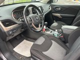 Used 2018 Jeep Cherokee Latitude image 4