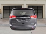 Used 2018 Chrysler Pacifica Touring Plus image 5