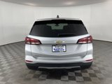 Used 2022 Chevrolet Equinox LT image 2