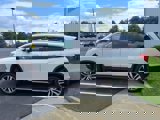 Used 2017 Honda Pilot Touring image 2