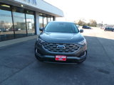Used 2023 Ford Edge Titanium image 2