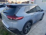 Used 2021 Nissan Rogue Platinum image 3