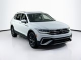 Used 2022 Volkswagen Tiguan SE image 3