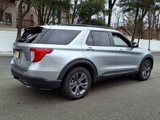 Used 2023 Ford Explorer XLT w/ Equipment Group 202A image 4