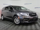 Used 2023 Chrysler Pacifica Touring-L image 2