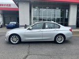 Used 2018 BMW 320i xDrive Sedan w/ Convenience Package image 5