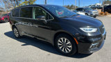 Used 2023 Chrysler Pacifica Touring-L image 5