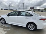 Used 2022 Toyota Corolla LE image 4