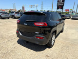 Used 2018 Jeep Cherokee Latitude image 4