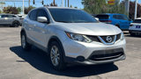 Used 2017 Nissan Rogue Sport S image 3