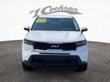 Used 2023 Kia Sorento LX image 2