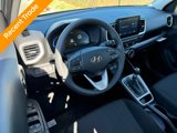 Certified 2025 Hyundai Venue SE image 2