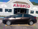 Used 2017 Kia Forte LX image 2