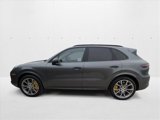 Certified 2019 Porsche Cayenne Turbo image 2