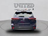 Used 2020 Toyota Highlander XLE image 4