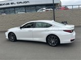 Used 2024 Lexus ES 300h w/ Premium Package image 4