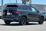 Used 2022 Volkswagen Taos SE image 5