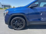 Certified 2022 GMC Terrain SLE w/ Driver Convenience Package image 3