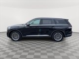 Used 2021 Lincoln Aviator Reserve w/ Elements Package Plus image 4