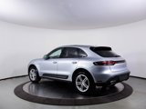Used 2024 Porsche Macan image 3