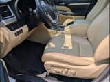 Used 2017 Toyota Highlander XLE image 4