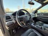 Used 2017 Ford Explorer Sport image 2