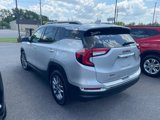 Used 2022 GMC Terrain SLT image 2
