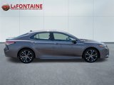 Used 2019 Toyota Camry SE w/ Carpet Mat Package image 6