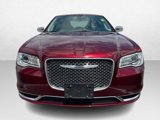 Used 2019 Chrysler 300 Touring w/ Chrome Appearance Package image 2