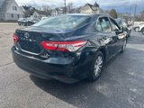 Used 2018 Toyota Camry LE image 4