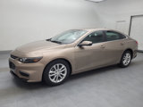 Used 2018 Chevrolet Malibu LT image 2
