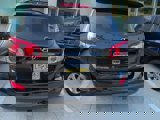 Used 2010 Hyundai Santa Fe SE image 3