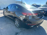 Used 2017 Hyundai Elantra SE image 5