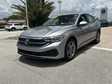 Certified 2022 Volkswagen Jetta SE image 2
