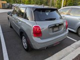Used 2018 MINI Cooper 4-Door Hardtop image 4