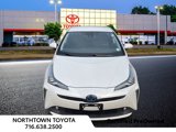 Used 2022 Toyota Prius XLE image 2